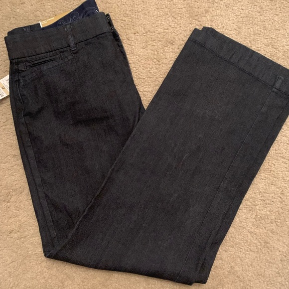 NWT JM COLLECTION JEANS. SIZE 12 - Picture 2 of 6